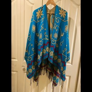 NWOT Reversible Shawl Wrap Poncho in Turquoise and Tan